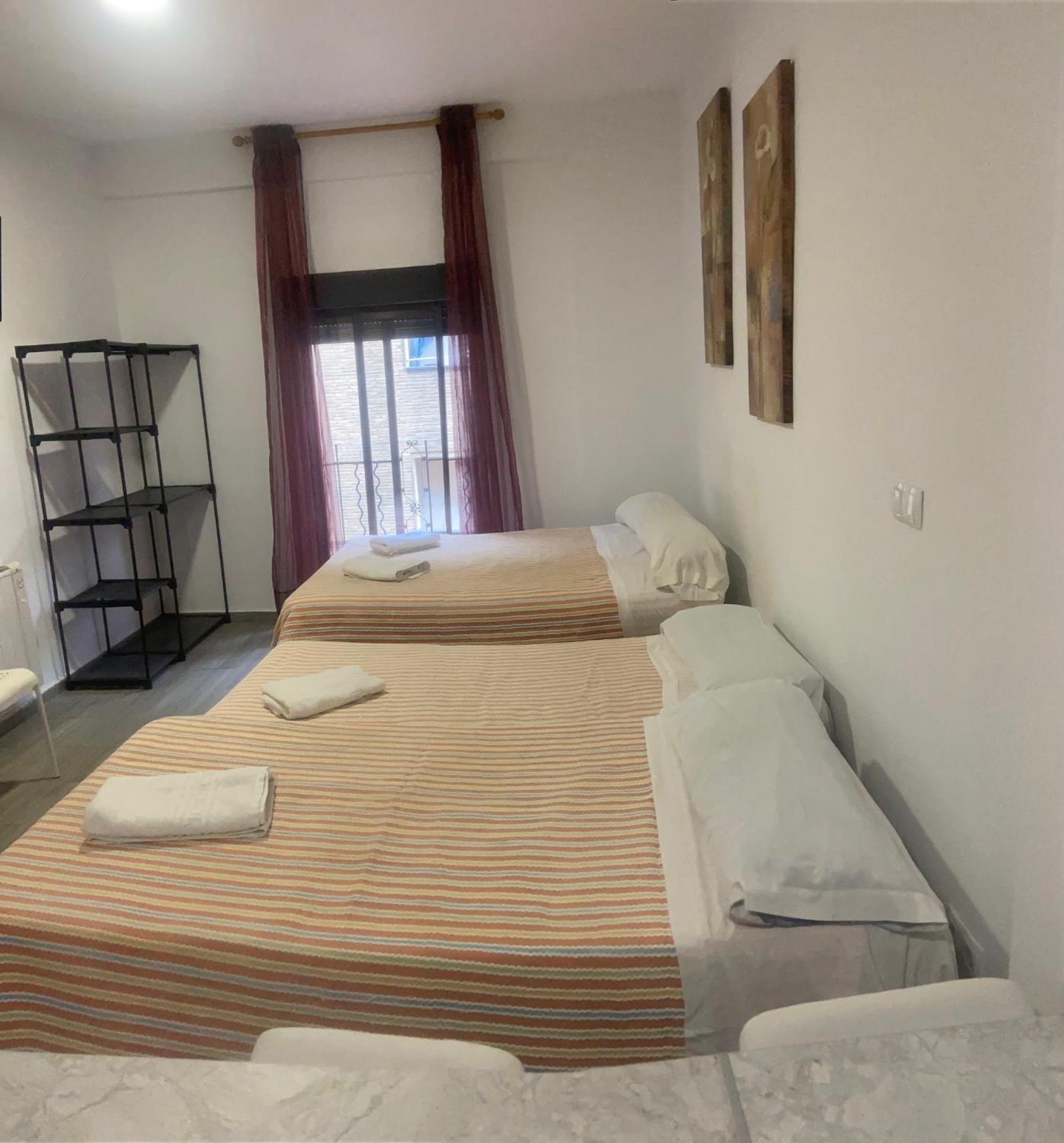 Habitaciones Familiares Con Bano Privado Lf - Sin Ascensor سرقسطة المظهر الخارجي الصورة